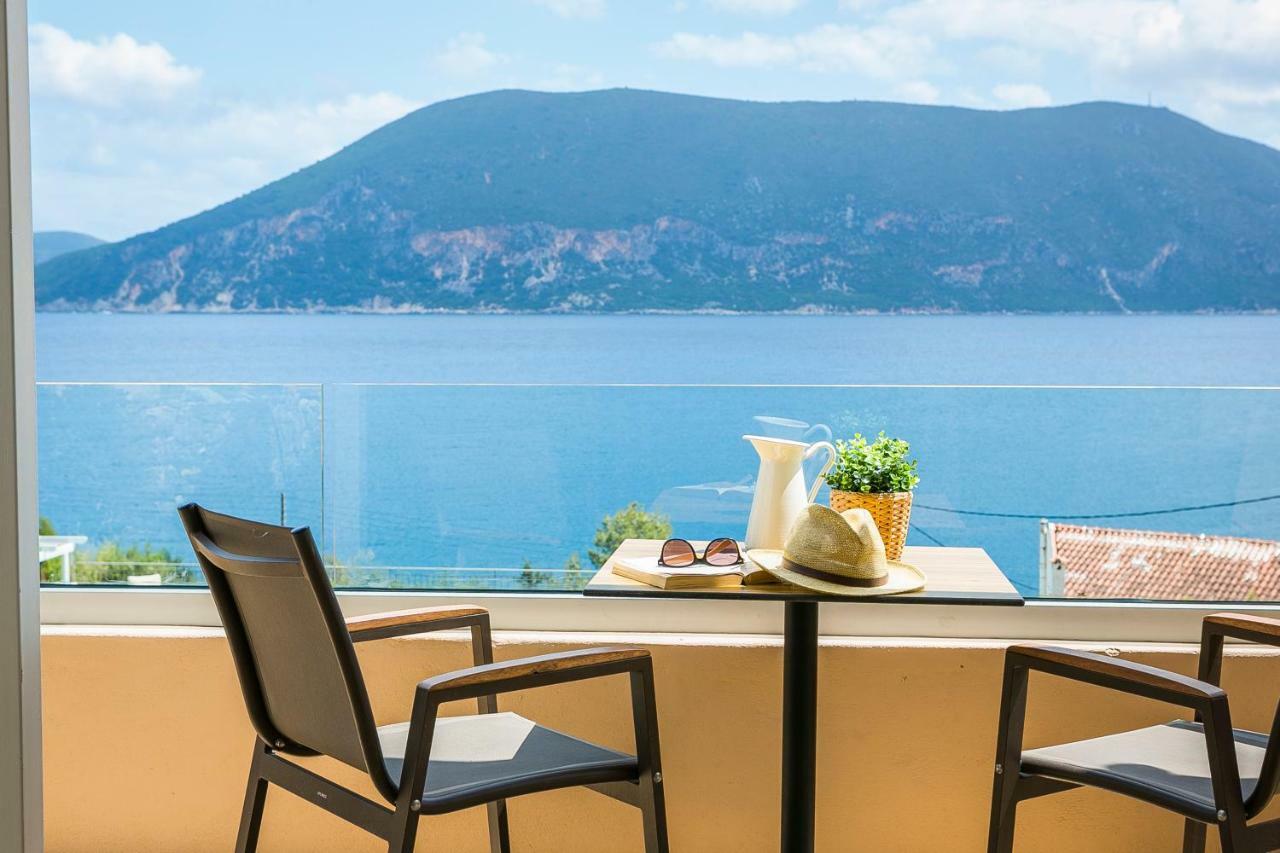 Martini Waterfront Suites Fiskardo Exterior photo